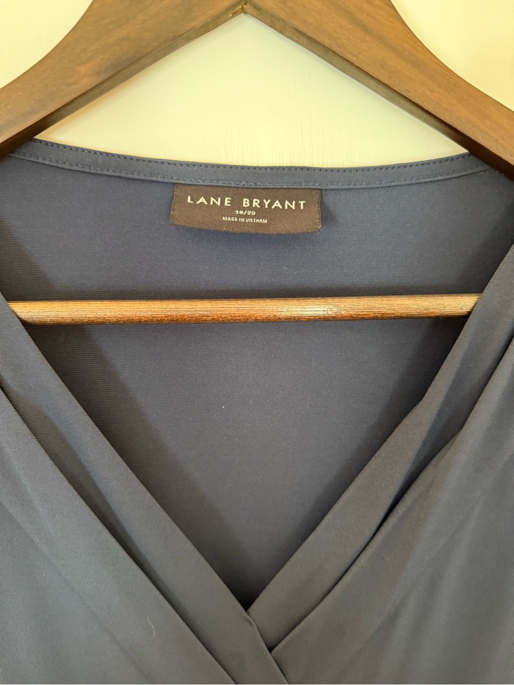 Lane Bryant 3/4 sleeve pleat-front top, slate blue 18/20 - Picture 3 of 4